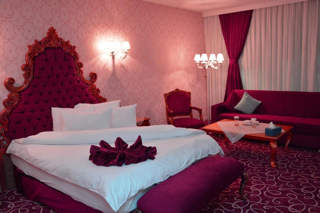 Deluxe Hotel กันจา ภายนอก รูปภาพ
