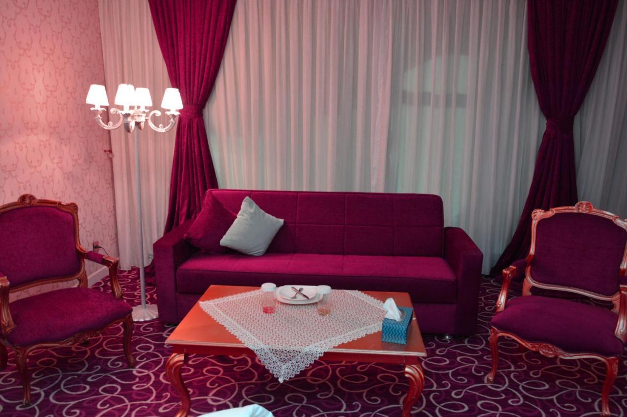 Deluxe Hotel กันจา ภายนอก รูปภาพ