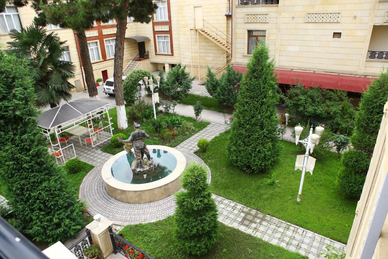 Deluxe Hotel กันจา ภายนอก รูปภาพ
