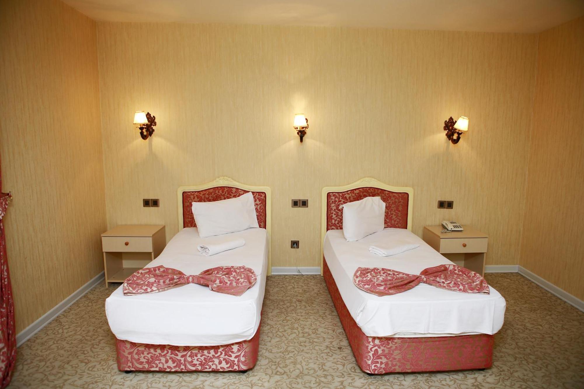 Deluxe Hotel กันจา ภายนอก รูปภาพ