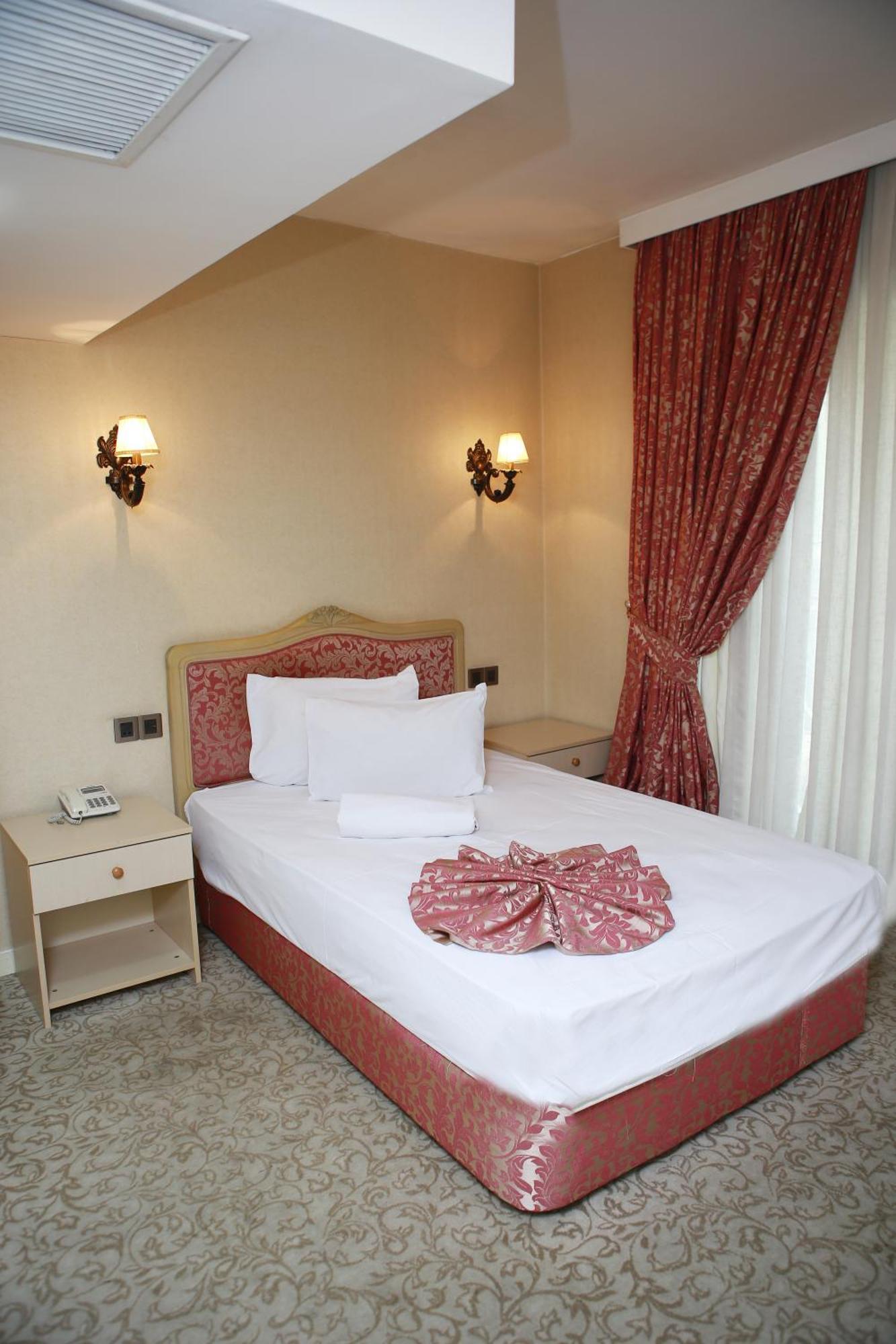 Deluxe Hotel กันจา ภายนอก รูปภาพ
